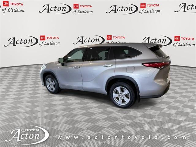 used 2021 Toyota Highlander car, priced at $28,927