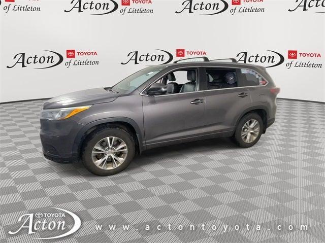 used 2015 Toyota Highlander car, priced at $14,098