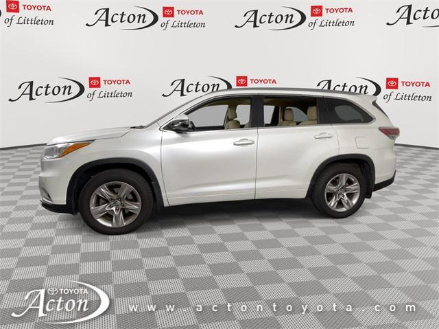 used 2016 Toyota Highlander car, priced at $21,199