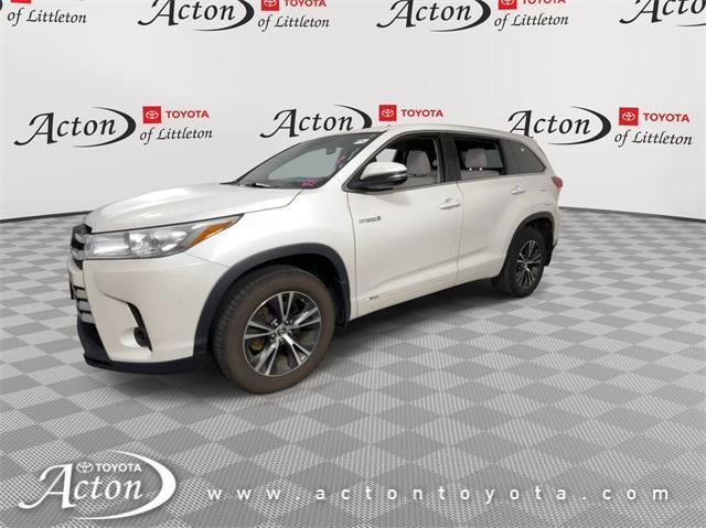 used 2018 Toyota Highlander Hybrid car, priced at $21,995