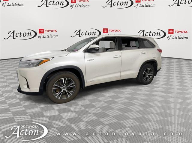 used 2018 Toyota Highlander Hybrid car, priced at $21,995