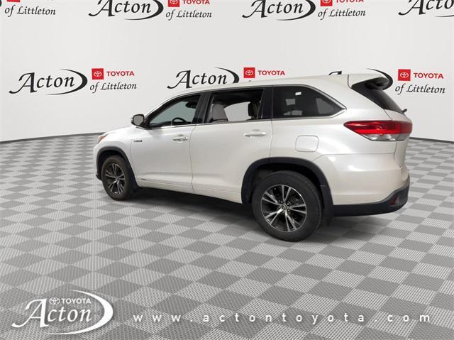 used 2018 Toyota Highlander Hybrid car, priced at $21,995