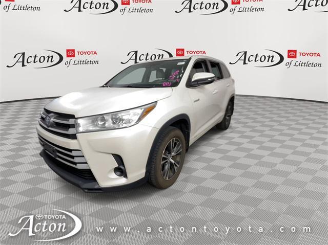 used 2018 Toyota Highlander Hybrid car, priced at $21,995