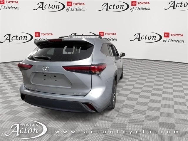 used 2022 Toyota Highlander car, priced at $35,488