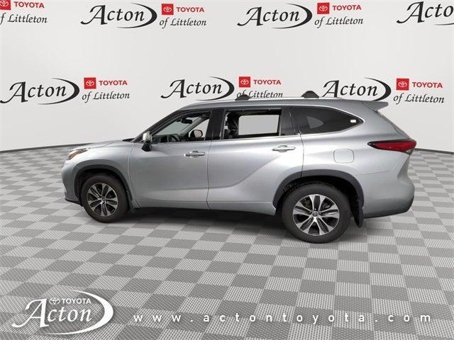 used 2022 Toyota Highlander car, priced at $35,488