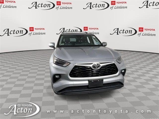 used 2022 Toyota Highlander car, priced at $35,488