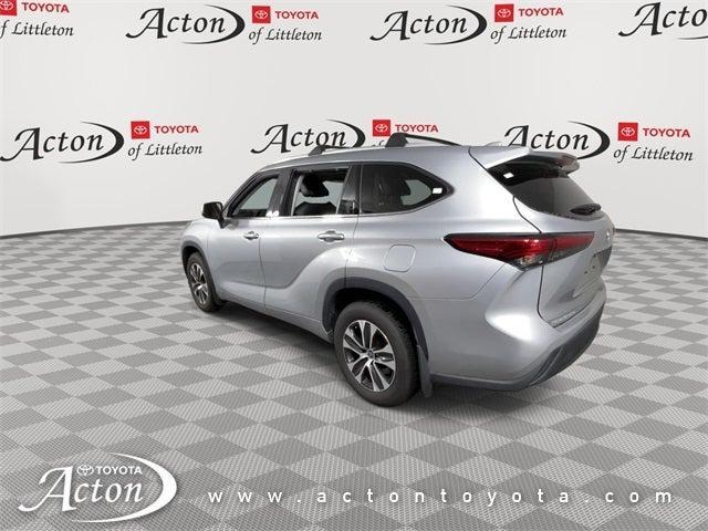 used 2022 Toyota Highlander car, priced at $35,488
