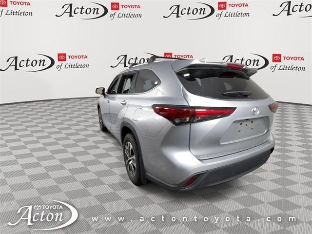 used 2022 Toyota Highlander car, priced at $35,488