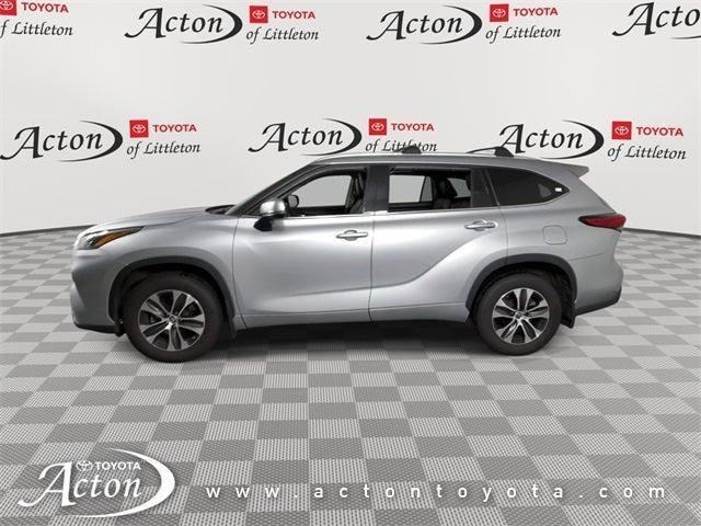 used 2022 Toyota Highlander car, priced at $35,488