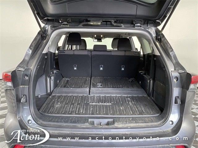 used 2023 Toyota Highlander car, priced at $40,500