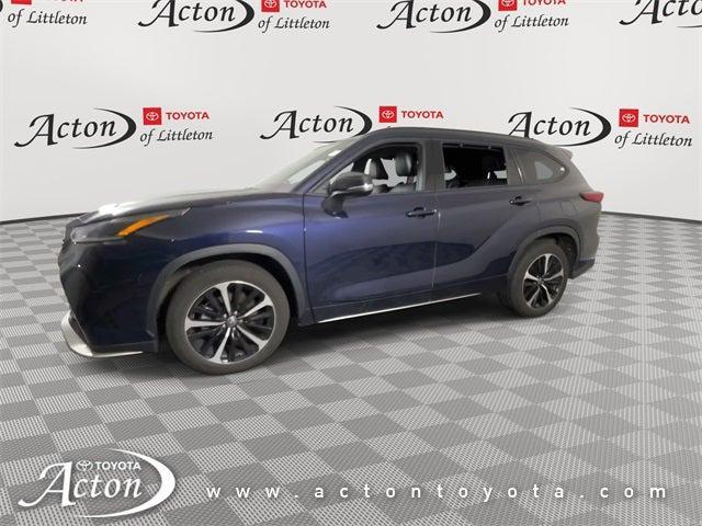 used 2021 Toyota Highlander car, priced at $35,000