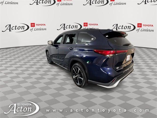 used 2021 Toyota Highlander car, priced at $34,199