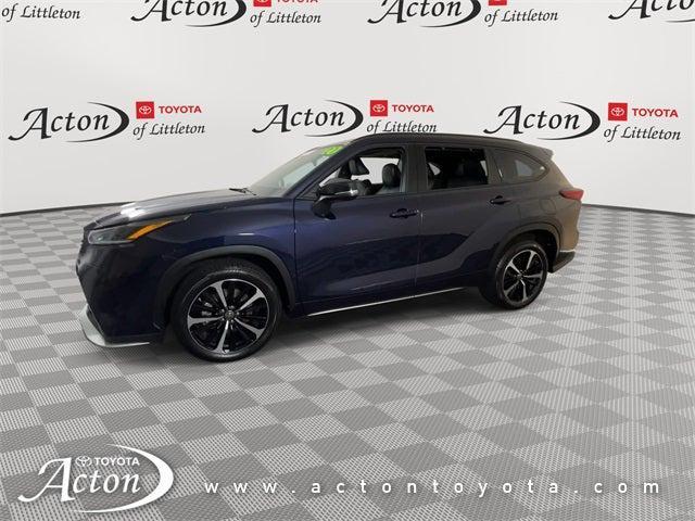 used 2021 Toyota Highlander car, priced at $34,199