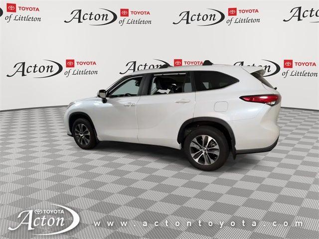 used 2023 Toyota Highlander car, priced at $39,395