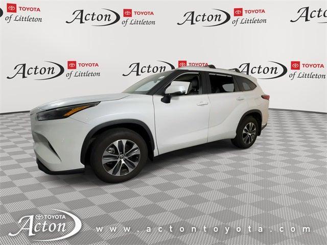 used 2023 Toyota Highlander car, priced at $39,395