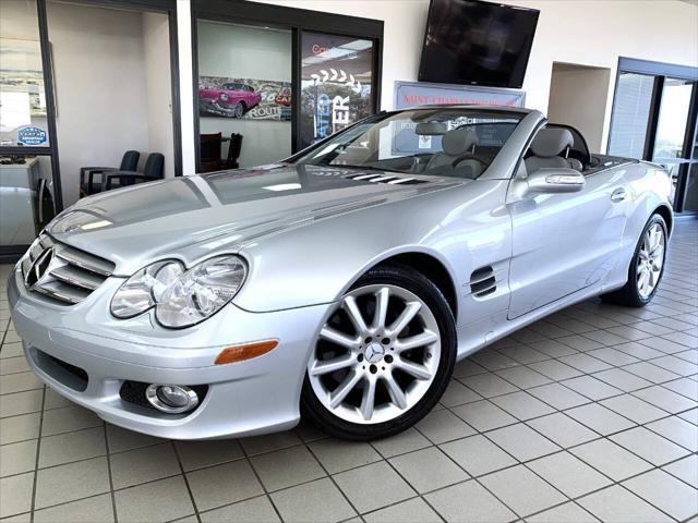 used 2007 Mercedes-Benz SL-Class car, priced at $17,977