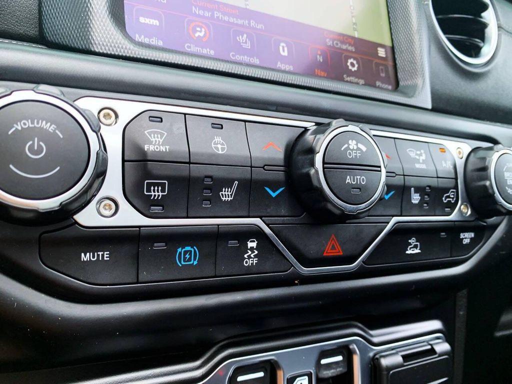 used 2022 Jeep Wrangler Unlimited car, priced at $31,744