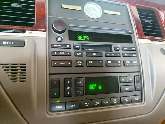 used 2005 Lincoln Town Car car, priced at $11,988