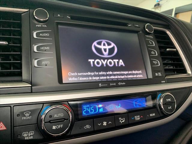 used 2019 Toyota Highlander car, priced at $31,400