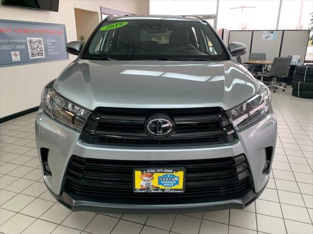 used 2019 Toyota Highlander car, priced at $31,400