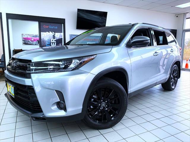 used 2019 Toyota Highlander car, priced at $31,900