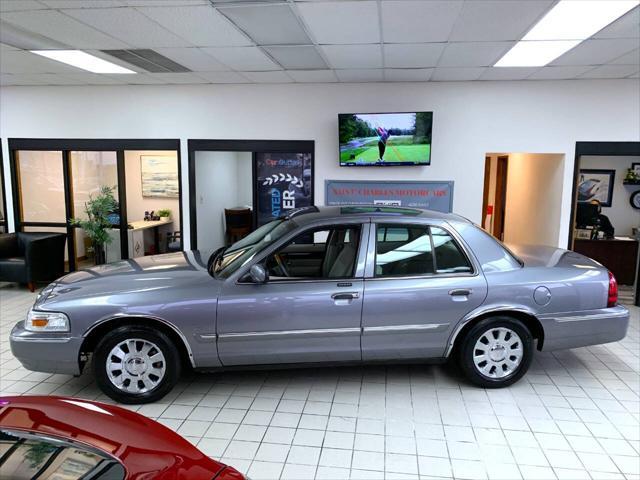 used 2006 Mercury Grand Marquis car, priced at $10,988