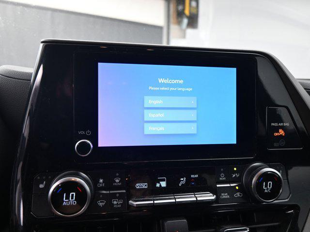 used 2024 Toyota Highlander car, priced at $39,892