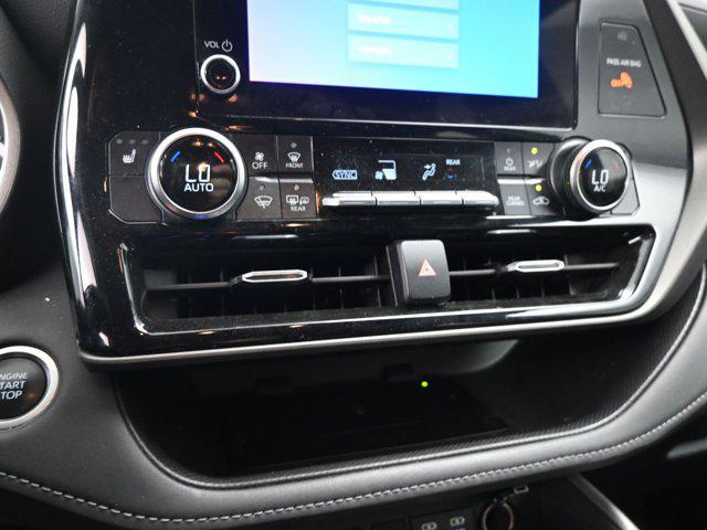 used 2024 Toyota Highlander car, priced at $39,892