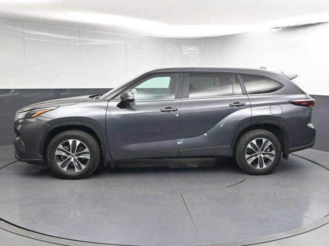 used 2024 Toyota Highlander car, priced at $39,892