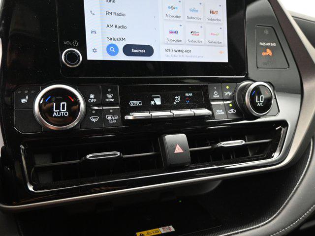 used 2024 Toyota Highlander car, priced at $41,491