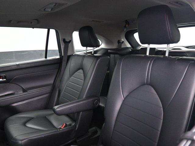 used 2024 Toyota Highlander car, priced at $41,491