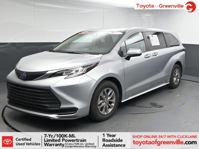 used 2023 Toyota Sienna car, priced at $39,891