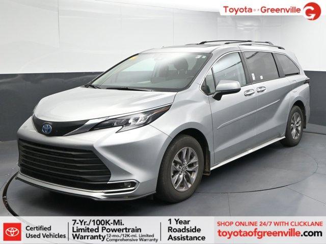 used 2024 Toyota Sienna car, priced at $48,892