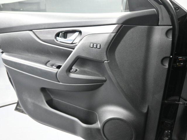 used 2019 Nissan Rogue car, priced at $18,692