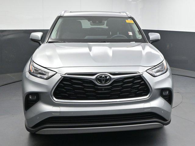 used 2022 Toyota Highlander car, priced at $45,691