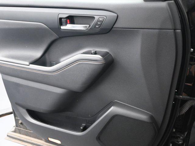 used 2023 Toyota Highlander Hybrid car, priced at $34,991