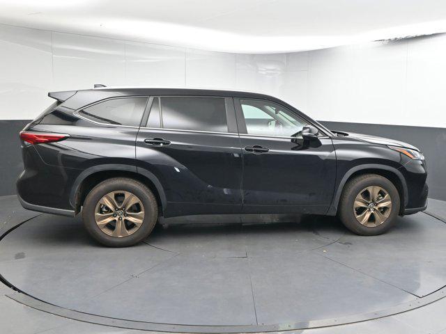 used 2023 Toyota Highlander Hybrid car, priced at $34,991