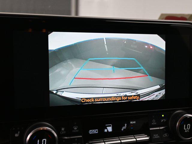 used 2023 Toyota Highlander Hybrid car, priced at $28,694