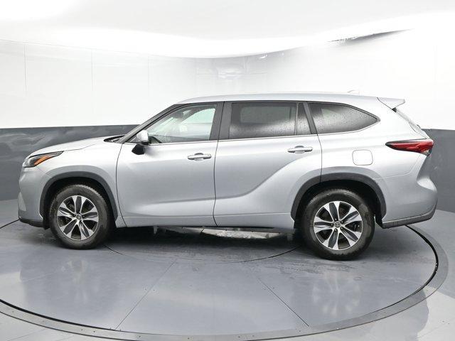 used 2023 Toyota Highlander car, priced at $37,592