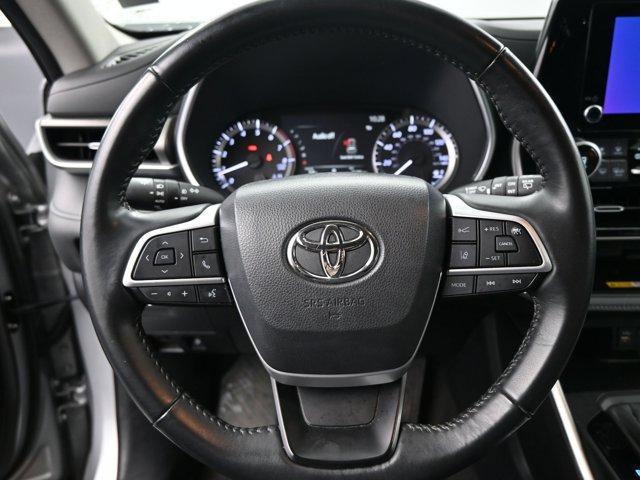 used 2023 Toyota Highlander car, priced at $37,592