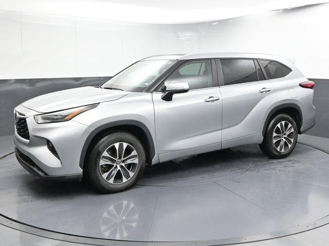 used 2023 Toyota Highlander car, priced at $37,592