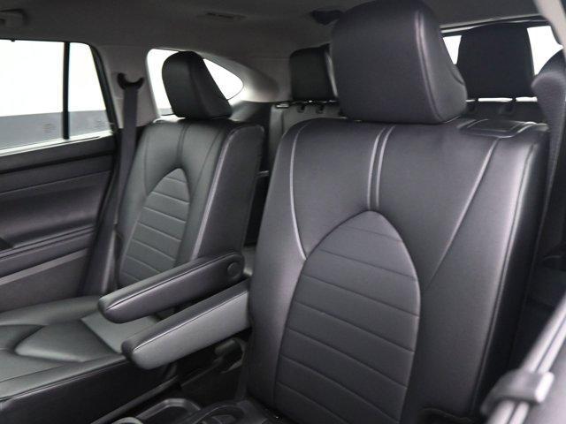 used 2024 Toyota Highlander car, priced at $41,991