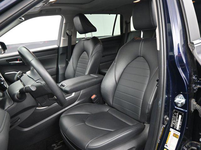 used 2024 Toyota Highlander car, priced at $41,991