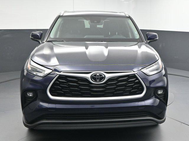 used 2024 Toyota Highlander car, priced at $41,991
