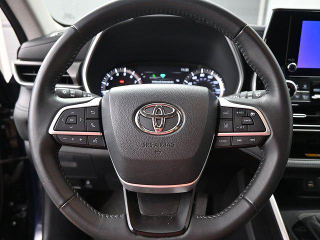 used 2024 Toyota Highlander car, priced at $41,991
