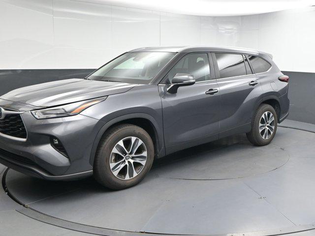 used 2024 Toyota Highlander car, priced at $41,991