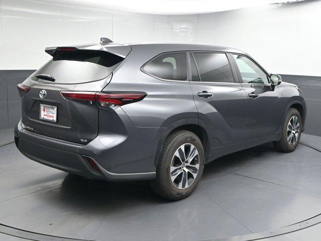 used 2024 Toyota Highlander car, priced at $41,991