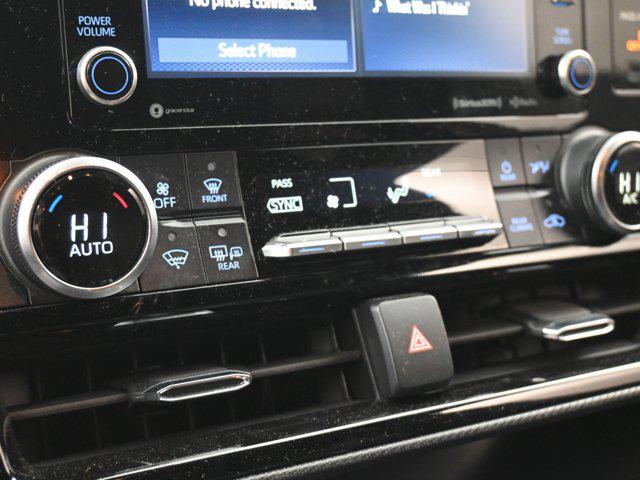 used 2021 Toyota Highlander car, priced at $30,392