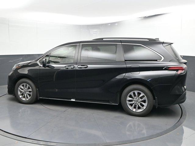 used 2022 Toyota Sienna car, priced at $37,593