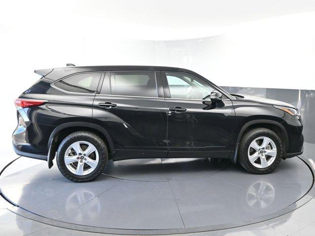 used 2021 Toyota Highlander car, priced at $29,291